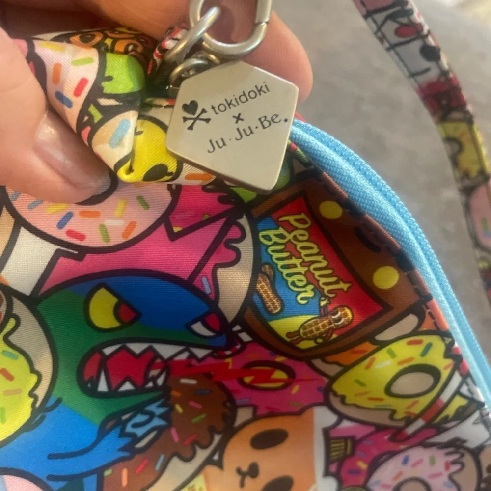 JU-JU-BE TokiDoki X Ju-Ju-Be Tokipops Be Quick zipper bag/wristlet. NWOT